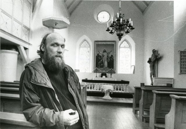  Jüri Reintam Ruhnu uues kirikus, 1991